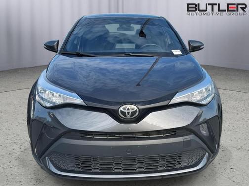 2022 Toyota C-HR XLE