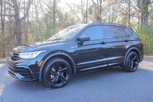 2024 Volkswagen Tiguan 2.0T SE R-Line Black