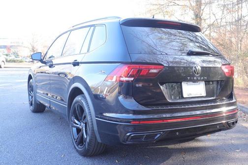2024 Volkswagen Tiguan 2.0T SE R-Line Black