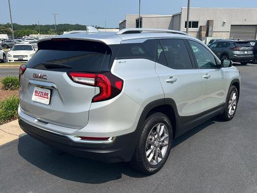 2022 GMC Terrain SLT