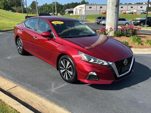 2022 Nissan Altima 2.5 SV