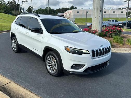 2022 Jeep Cherokee Latitude Lux