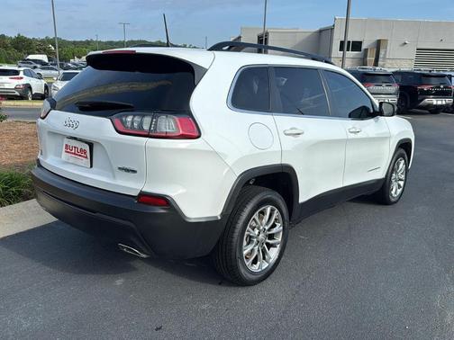 2022 Jeep Cherokee Latitude Lux