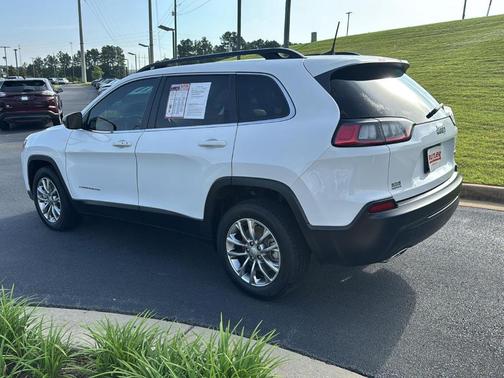 2022 Jeep Cherokee Latitude Lux