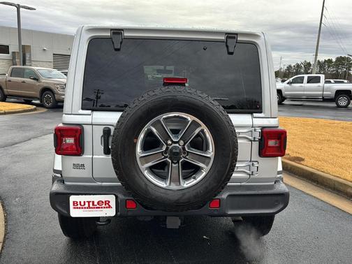 2022 Jeep Wrangler Unlimited Sahara