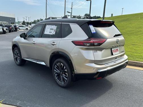2025 Nissan Rogue Platinum