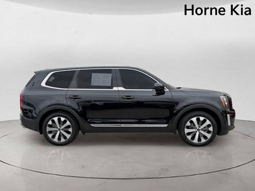 Ebony Black 2022 Kia Telluride EX