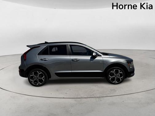2023 Kia Niro SX Touring