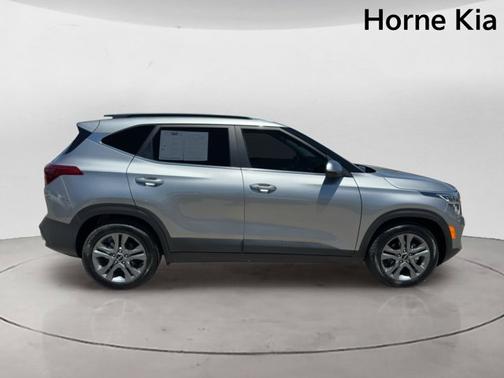 Steel Gray 2023 Kia Seltos S