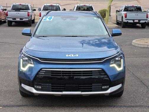 2024 Kia Niro Plug-In Hybrid SX Touring