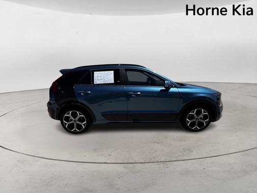 2024 Kia Niro Plug-In Hybrid SX Touring