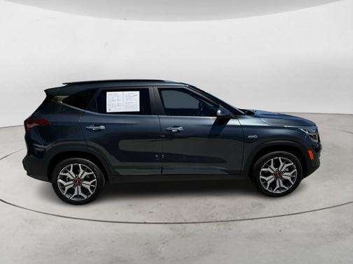 2023 Kia Seltos SX