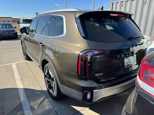 Dark Moss 2023 Kia Telluride EX