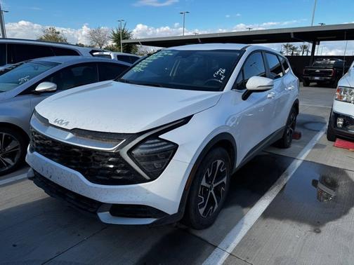 2024 Kia Sportage EX