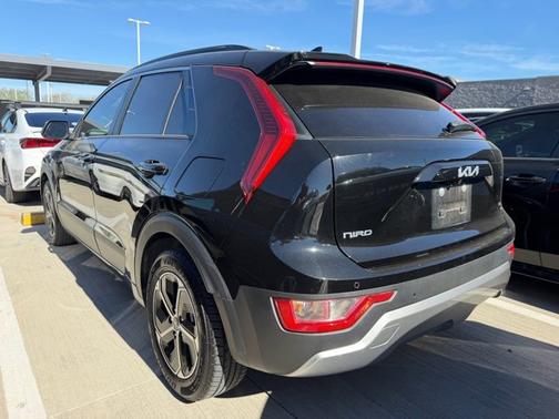 2023 Kia Niro EX
