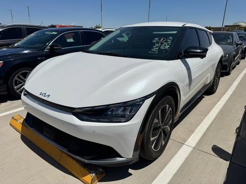 Snow White Pearl 2024 Kia EV6 Wind