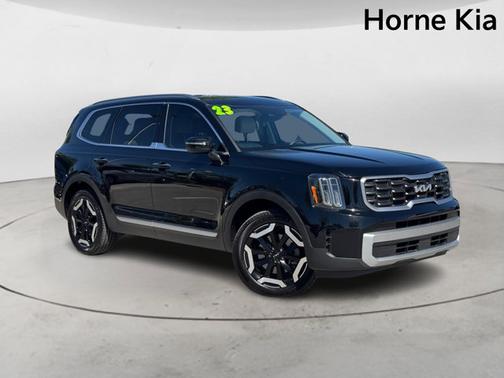 Ebony Black 2023 Kia Telluride S