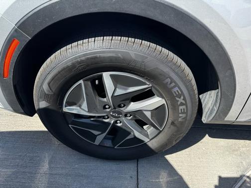 2022 Kia Sorento Hybrid S