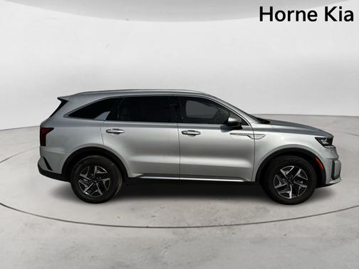 2022 Kia Sorento Hybrid S