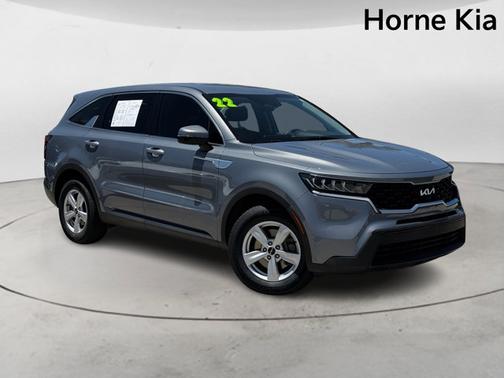 2022 Kia Sorento LX