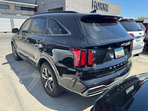 Ebony Black 2022 Kia Sorento S