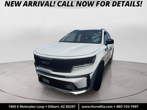 Glacial White Pearl 2023 Kia Sorento SX