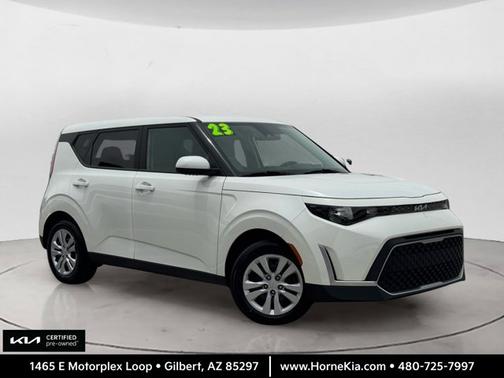 Snow White Pearl 2023 Kia Soul LX