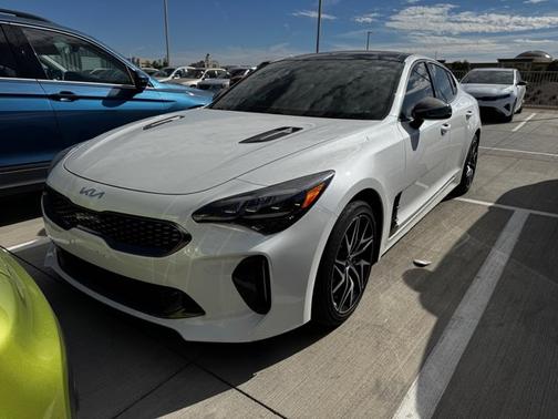 2022 Kia Stinger GT-Line