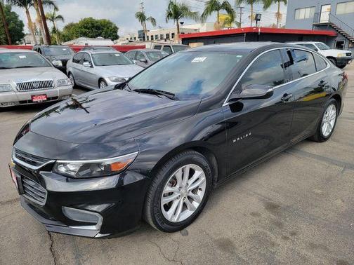 Photo 1 of 16 of 2017 Chevrolet Malibu 1LT