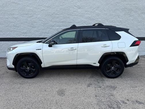 2020 Toyota RAV4 Hybrid SE