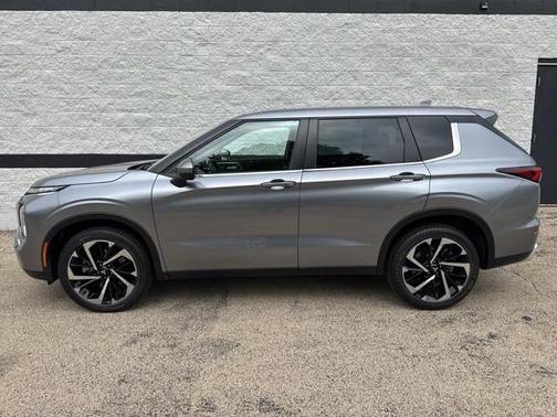 2023 Mitsubishi Outlander SE Special Edition 2WD