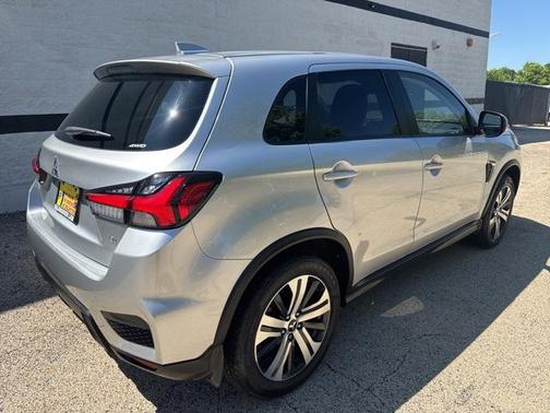 2022 Mitsubishi Outlander Sport SE