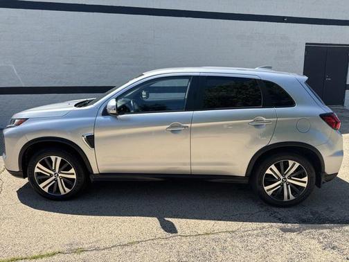 2022 Mitsubishi Outlander Sport SE
