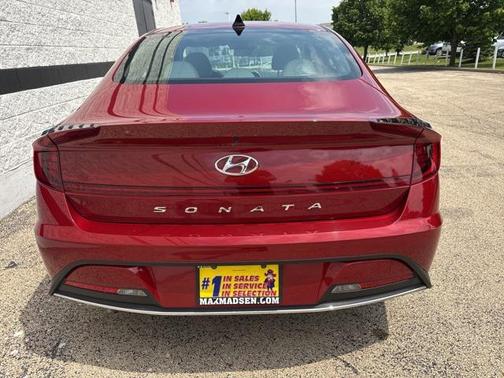2023 Hyundai SONATA SE