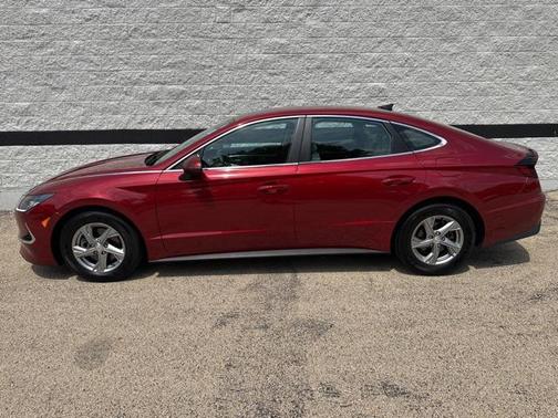 2023 Hyundai SONATA SE