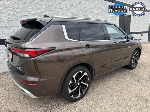 2023 Mitsubishi Outlander PHEV SEL