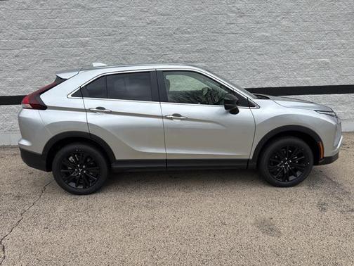 2025 Mitsubishi Eclipse Cross LE