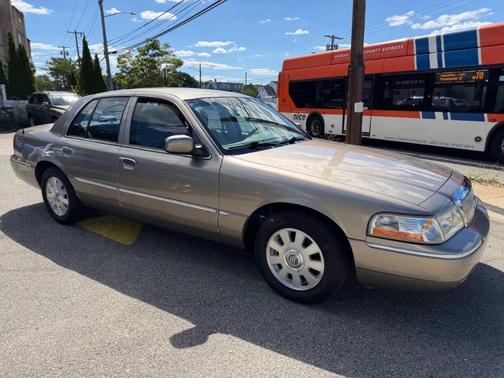 Tan 2005 Mercury Grand Marquis LS Premium