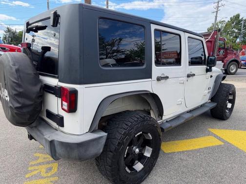 White 2008 Jeep Wrangler Unlimited X