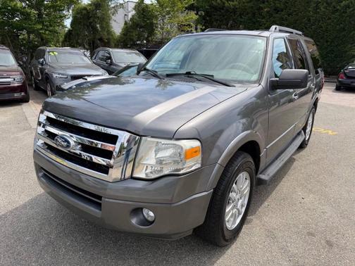 Gray 2012 Ford Expedition XLT