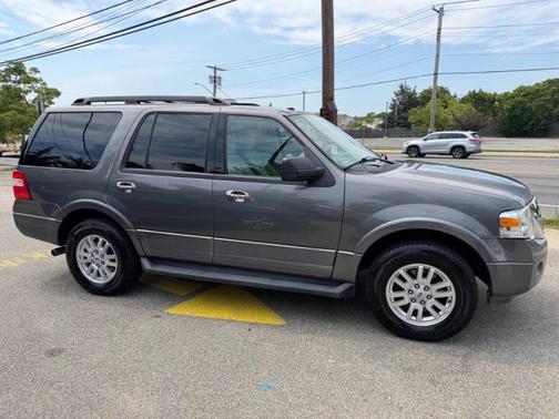 Gray 2012 Ford Expedition XLT