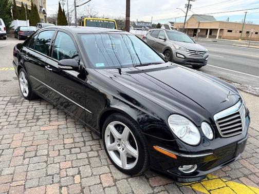 2009 Mercedes-Benz E-Class 4MATIC