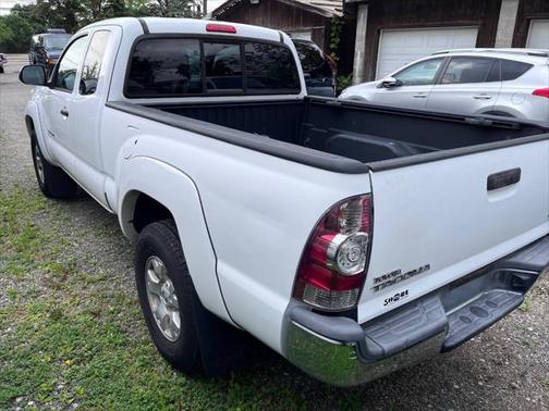 2014 Toyota Tacoma Base