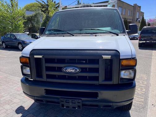 2010 Ford E350 Super Duty Cargo
