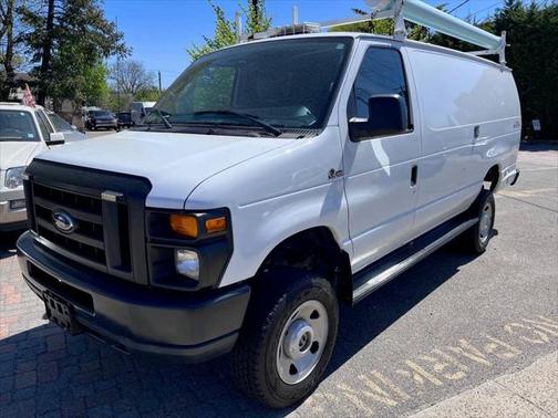 2010 Ford E350 Super Duty Cargo
