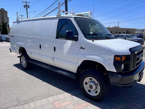 2010 Ford E350 Super Duty Cargo