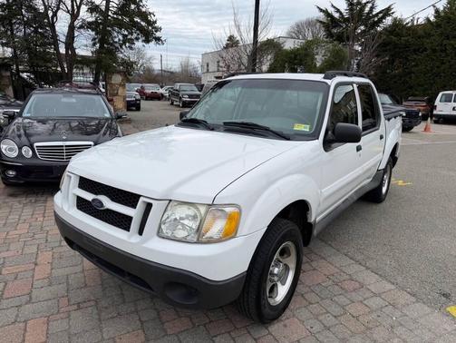 Oxford White Clearcoat 2005 Ford Explorer Sport Trac XLS