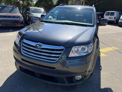 Gray 2009 Subaru Tribeca Special Edition 5-Passenger