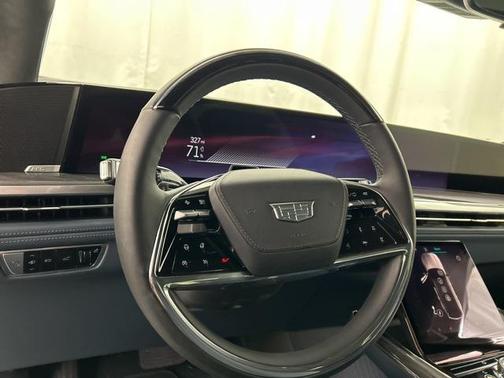 2025 Cadillac Escalade Luxury