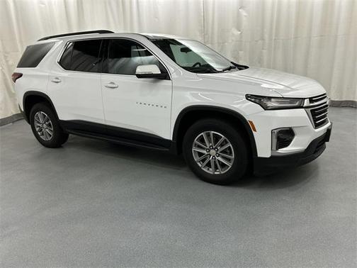 2022 Chevrolet Traverse LT Leather